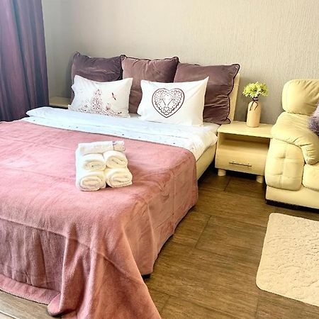 Apartment Alla Чернихив Екстериор снимка